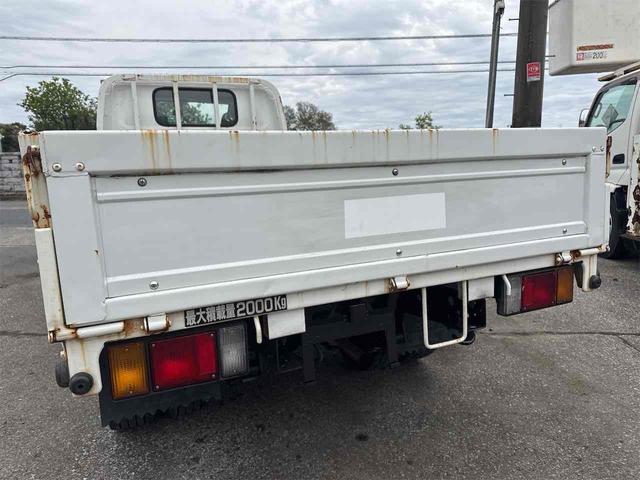 エルフトラック トラック MT 後輪ダブル アイドリングストップ エアコン パワーウィンドウ 運転席エアバッグ(16枚目)