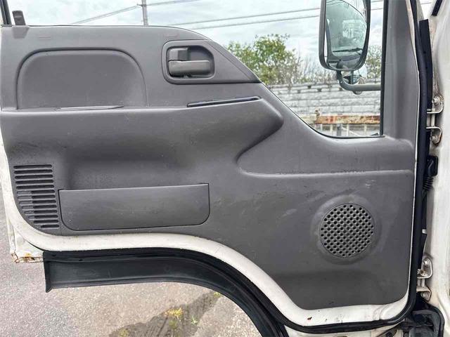 エルフトラック トラック MT 後輪ダブル アイドリングストップ エアコン パワーウィンドウ 運転席エアバッグ(21枚目)