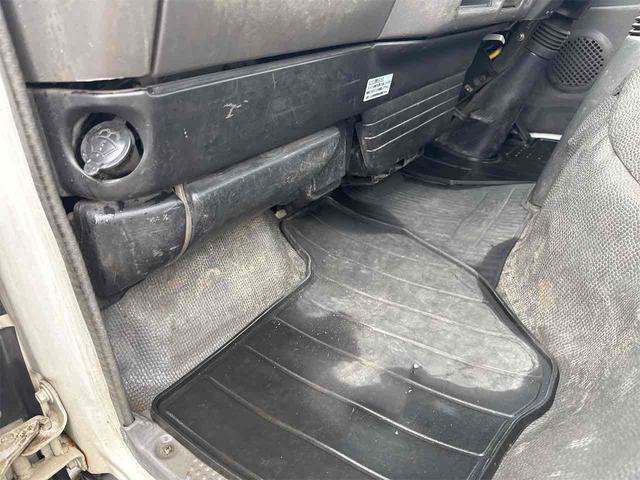 エルフトラック トラック MT 後輪ダブル アイドリングストップ エアコン パワーウィンドウ 運転席エアバッグ(26枚目)