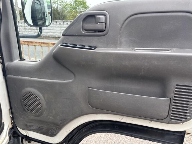 エルフトラック トラック MT 後輪ダブル アイドリングストップ エアコン パワーウィンドウ 運転席エアバッグ(40枚目)