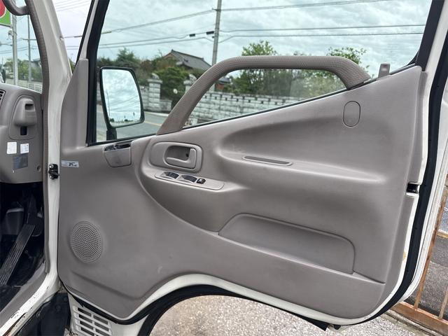 トヨエース 2tジャストロー トラック MT ETC エアコン パワーウィンドウ 運転席エアバッグ(23枚目)