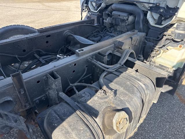 エルフトラック トラック MT 後輪ダブル ETC ナビ TV エアコン パワーウィンドウ 運転席エアバッグ CD USB Bluetooth(16枚目)