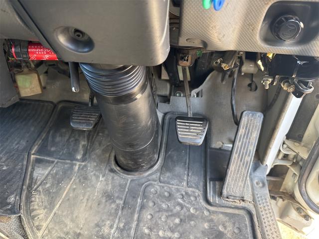 エルフトラック トラック MT 後輪ダブル ETC ナビ TV エアコン パワーウィンドウ 運転席エアバッグ CD USB Bluetooth(30枚目)