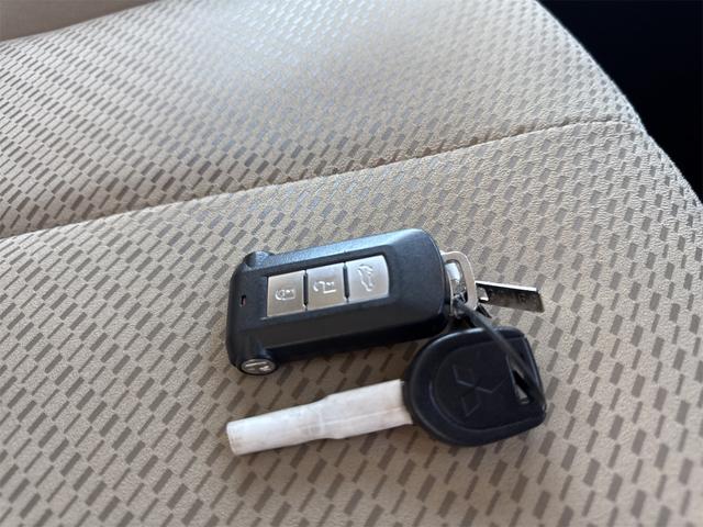 デリカD:5 G プレミアム 4WD ETC 全周囲カメラ ナビ オートクルーズコントロール 両側電動スライドドア HID 電動リアゲート スマートキー 電動格納ミラー 後席モニター 3列シート CVT アルミホイール CD(52枚目)