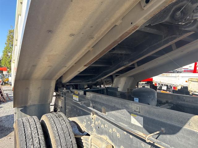 スーパーグレート トラック MT 後輪ダブル ETC エアコン 運転席エアバッグ(15枚目)