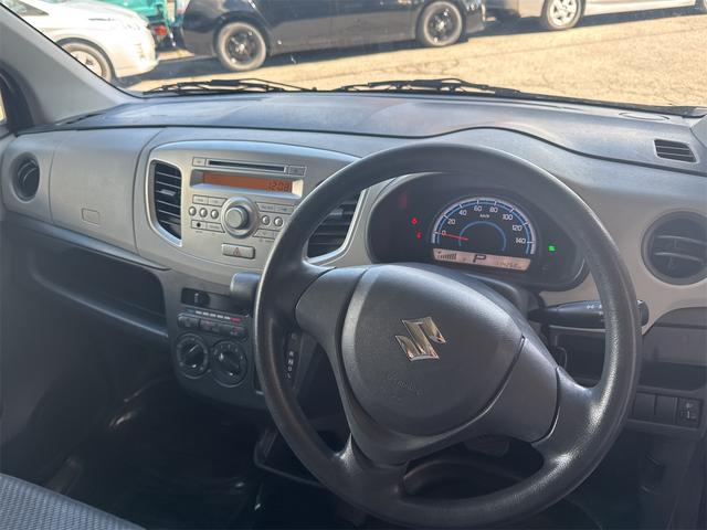 ワゴンR FA キーレスエントリー 電動格納ミラー ベンチシート CVT 盗難防止システム ABS CD ミュージックプレイヤー接続可 衝突安全ボディ エアコン パワーステアリング パワーウィンドウ 運転席エアバッグ(2枚目)