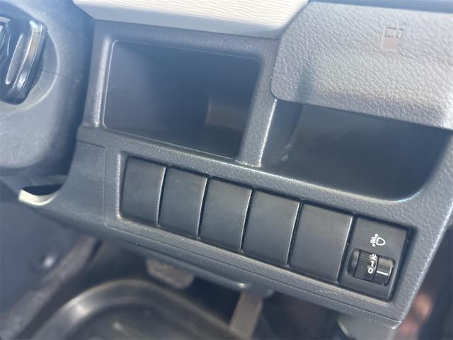 ワゴンR FA キーレスエントリー 電動格納ミラー ベンチシート CVT 盗難防止システム ABS CD ミュージックプレイヤー接続可 衝突安全ボディ エアコン パワーステアリング パワーウィンドウ 運転席エアバッグ(6枚目)