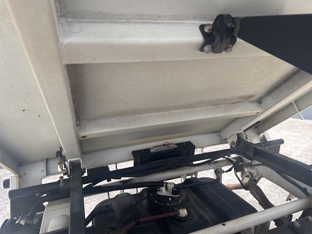 ハイゼットトラック 多目的ダンプ 4WD MT エアコン 運転席エアバッグ CD ミュージックプレイヤー接続可(22枚目)
