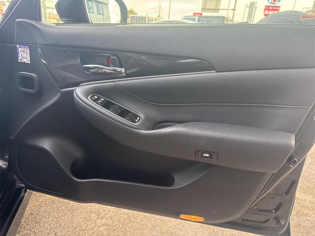 クラウンハイブリッド アスリートS ETC クリアランスソナー オートクルーズコントロール バックカメラ ナビ TV アルミホイール HID CVT スマートキー 電動格納ミラー 盗難防止システム CD 衝突安全ボディ ABS ESC(27枚目)