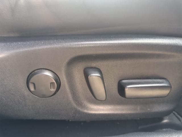 クラウンハイブリッド アスリートS ETC クリアランスソナー オートクルーズコントロール バックカメラ ナビ TV アルミホイール HID CVT スマートキー 電動格納ミラー 盗難防止システム CD 衝突安全ボディ ABS ESC(30枚目)