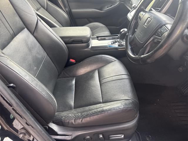 クラウンハイブリッド アスリートS ETC クリアランスソナー オートクルーズコントロール バックカメラ ナビ TV アルミホイール HID CVT スマートキー 電動格納ミラー 盗難防止システム CD 衝突安全ボディ ABS ESC(32枚目)