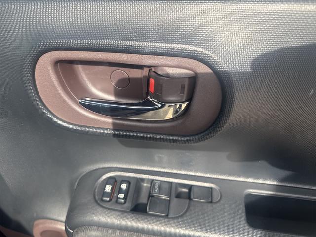 パワーウィンドウ付き☆運転席で全部の窓を開閉することが可能！！快適にドライブをお楽しみいただけます☆