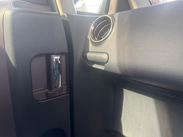 この度は当店のお車をご覧になっていただき、誠にありがとうございます。じっくり現車確認して頂けるよう、ご準備を致します！