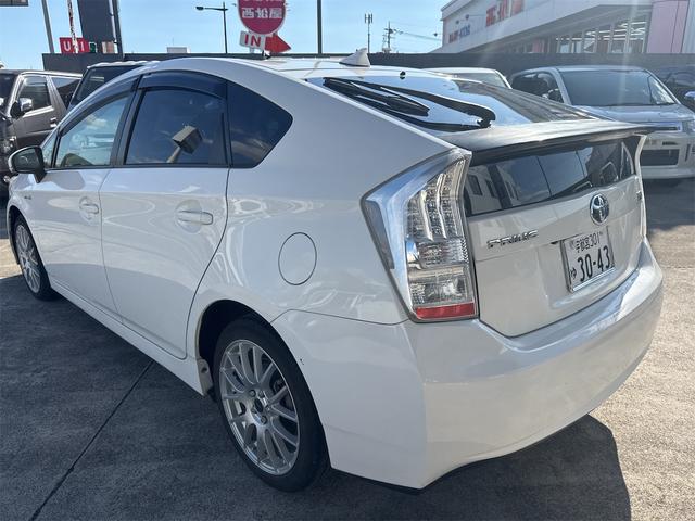 プリウス Sツーリングセレクション ETC バックカメラ ナビ TV アルミホイール LEDヘッドランプ ヘッドライトウォッシャー CVT スマートキー 電動格納ミラー 盗難防止システム CD USB Bluetooth 衝突安全ボディ(17枚目)