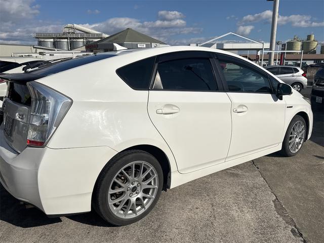 プリウス Sツーリングセレクション ETC バックカメラ ナビ TV アルミホイール LEDヘッドランプ ヘッドライトウォッシャー CVT スマートキー 電動格納ミラー 盗難防止システム CD USB Bluetooth 衝突安全ボディ(21枚目)