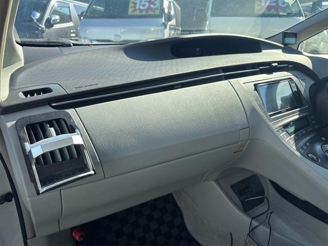 プリウス Sツーリングセレクション ETC バックカメラ ナビ TV アルミホイール LEDヘッドランプ ヘッドライトウォッシャー CVT スマートキー 電動格納ミラー 盗難防止システム CD USB Bluetooth 衝突安全ボディ(39枚目)