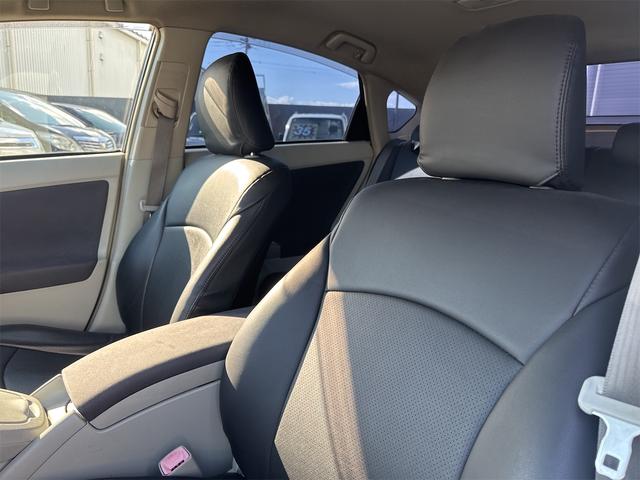 プリウス Sツーリングセレクション ETC バックカメラ ナビ TV アルミホイール LEDヘッドランプ ヘッドライトウォッシャー CVT スマートキー 電動格納ミラー 盗難防止システム CD USB Bluetooth 衝突安全ボディ(41枚目)