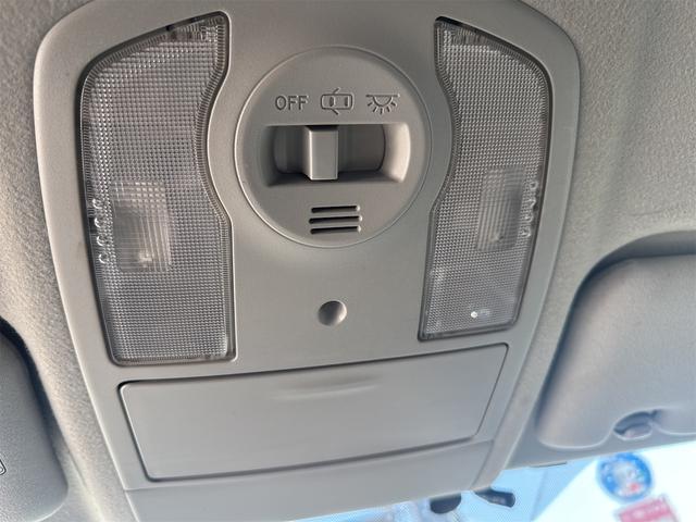 プリウス Sツーリングセレクション ETC バックカメラ ナビ TV アルミホイール LEDヘッドランプ ヘッドライトウォッシャー CVT スマートキー 電動格納ミラー 盗難防止システム CD USB Bluetooth 衝突安全ボディ(47枚目)