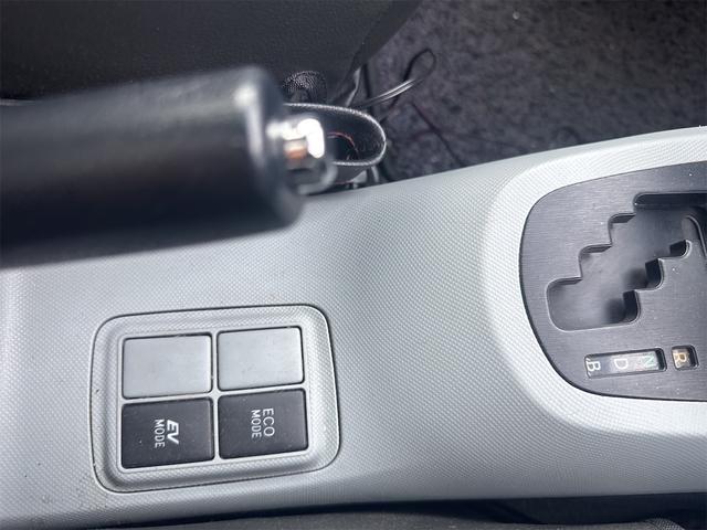 アクア S ドライブレコーダー ETC ナビ スマートキー 電動格納ミラー CVT 衝突安全ボディ ABS ESC エアコン パワーステアリング パワーウィンドウ(5枚目)