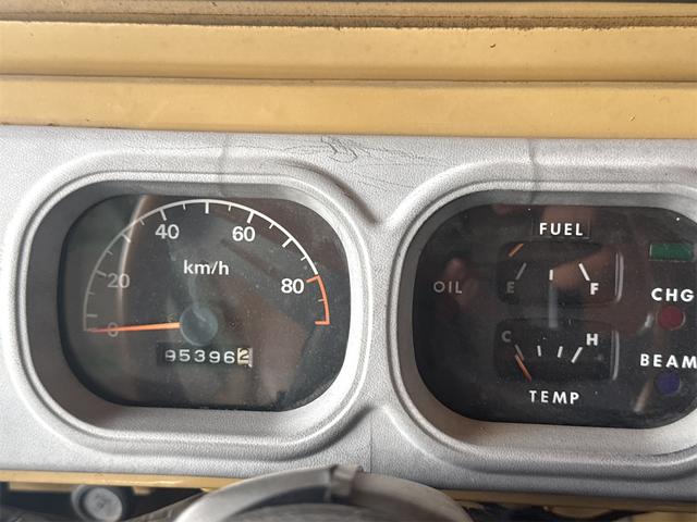 ジムニー 幌タイプ　ＭＴ　アルミホイール（3枚目）