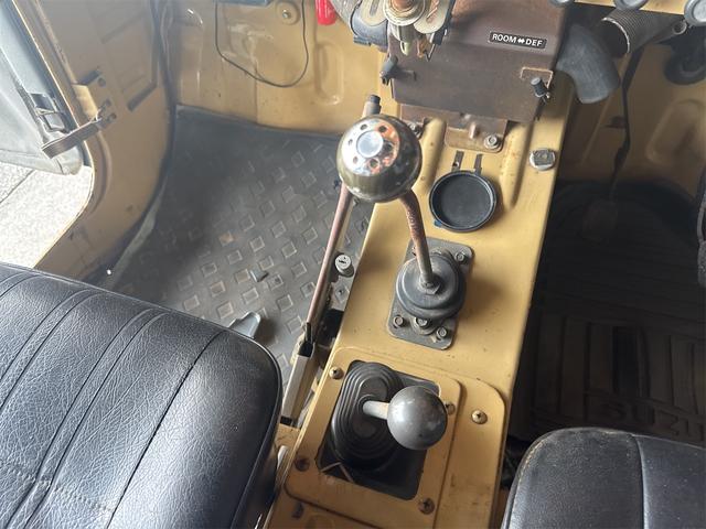 ジムニー 幌タイプ　ＭＴ　アルミホイール（6枚目）