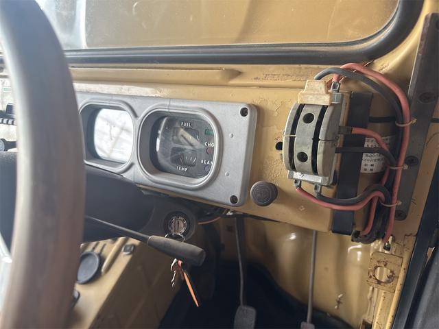 ジムニー 幌タイプ　ＭＴ　アルミホイール（7枚目）