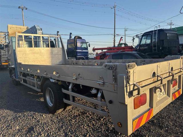 レンジャープロ 　トラック　ＭＴ　後輪ダブル　ＥＴＣ　エアコン　パワーウィンドウ　運転席エアバッグ　クレーン　ラジコン付きロングジャッキ　アルミボヂィ（6枚目）