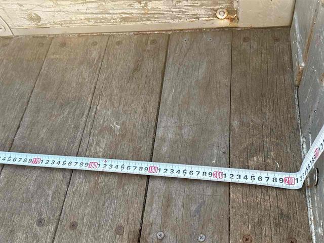 レンジャープロ 　トラック　ＭＴ　後輪ダブル　ＥＴＣ　エアコン　パワーウィンドウ　運転席エアバッグ　クレーン　ラジコン付きロングジャッキ　アルミボヂィ（33枚目）