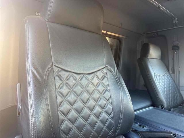 レンジャープロ 　トラック　ＭＴ　後輪ダブル　ＥＴＣ　エアコン　パワーウィンドウ　運転席エアバッグ　クレーン　ラジコン付きロングジャッキ　アルミボヂィ（53枚目）