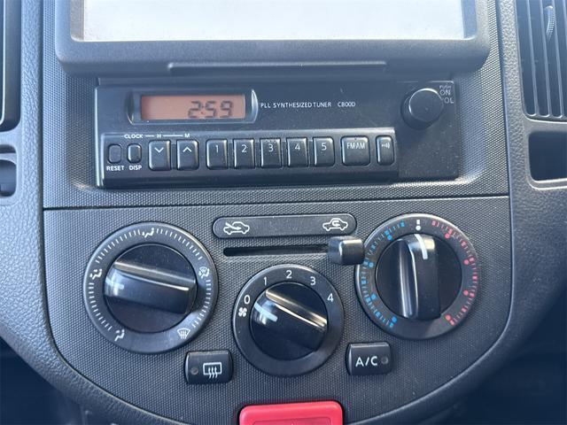 �C���ɍ��킹�Ē����I�ɑ��삷�邱�ƂŁA�ԓ������ł����K�ɕۂĂ܂��B