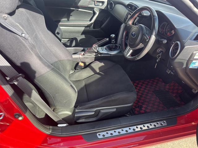 BRZ R バックカメラ ナビ TV MTHIDキーレスエントリー 電動格納ミラー アルミホイール 盗難防止システム 衝突安全ボディ ABS ESC CD DVD再生USBミュージックプレイヤー接続可ミッション6(45枚目)