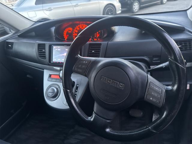 ムーヴ カスタム　Ｒ　４ＷＤ　ＨＩＤ　スマートキー　電動格納ミラー　ベンチシート　ＡＴ　盗難防止システム　ＡＢＳ　ＵＳＢ　衝突安全ボディ　エアコン　パワーステアリング　パワーウィンドウ．カスタムＲＳ（2枚目）