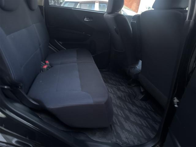 ムーヴ カスタム　Ｒ　４ＷＤ　ＨＩＤ　スマートキー　電動格納ミラー　ベンチシート　ＡＴ　盗難防止システム　ＡＢＳ　ＵＳＢ　衝突安全ボディ　エアコン　パワーステアリング　パワーウィンドウ．カスタムＲＳ（29枚目）