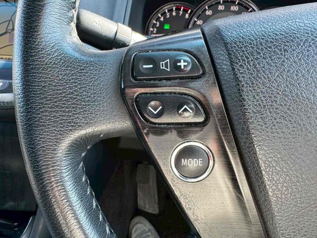 クラウン ２．５アスリート　ナビパッケージ　ＥＴＣ　オートクルーズコントロール　バックカメラ　ナビ　ＴＶ　アルミホイール　ＨＩＤ　ＡＴ　スマートキー　電動格納ミラー　盗難防止システム　パワーシート　ＣＤ　ＤＶＤ再生　ＭＤ（12枚目）