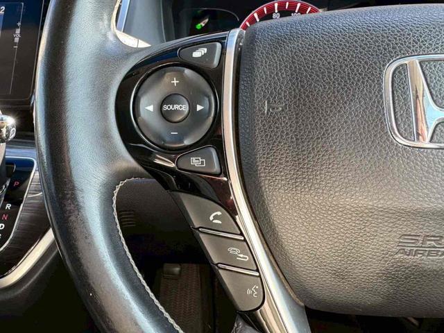 オデッセイ アブソルート ETC バックカメラ ナビ TV オートクルーズコントロール 衝突被害軽減システム 両側電動スライドドア オートライト LEDヘッドランプ スマートキー アイドリングストップ 3列シート CVT(6枚目)