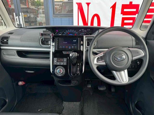 タント カスタムＸ　ＳＡ　バックカメラ　両側スライド・片側電動　衝突被害軽減システム　オートライト　スマートキー　アイドリングストップ　ベンチシート　後席モニター　ＣＶＴ　盗難防止システム　ＡＢＳ　ＥＳＣ　Ｂｌｕｅｔｏｏｔｈ（6枚目）