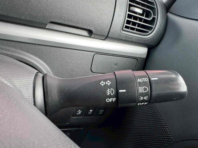 タント カスタムＸ　ＳＡ　バックカメラ　両側スライド・片側電動　衝突被害軽減システム　オートライト　スマートキー　アイドリングストップ　ベンチシート　後席モニター　ＣＶＴ　盗難防止システム　ＡＢＳ　ＥＳＣ　Ｂｌｕｅｔｏｏｔｈ（10枚目）