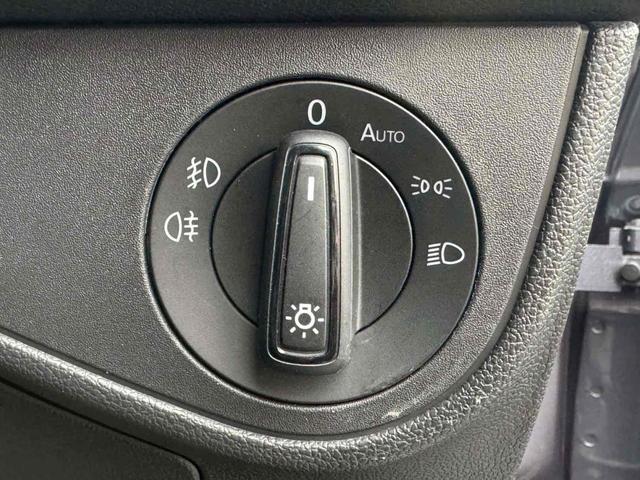 ポロ TSI Rライン ドライブレコーダー バックカメラ ナビ クリアランスソナー オートクルーズコントロール パークアシスト 衝突被害軽減システム アルミホイール オートライト LEDヘッドランプ スマートキー(10枚目)