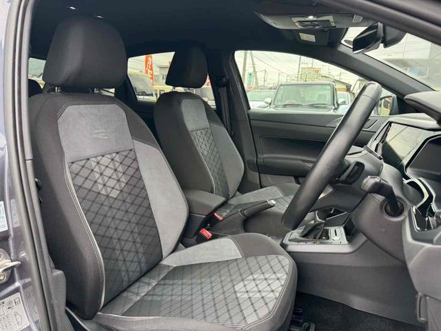 ポロ TSI Rライン ドライブレコーダー バックカメラ ナビ クリアランスソナー オートクルーズコントロール パークアシスト 衝突被害軽減システム アルミホイール オートライト LEDヘッドランプ スマートキー(29枚目)
