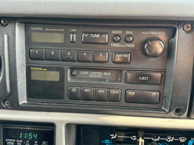 ランドクルーザープラド SXワイドリミテッド 4WD ETC AT カセット 3列シート(4枚目)