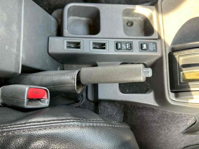 ランドクルーザープラド SXワイドリミテッド 4WD ETC AT カセット 3列シート(8枚目)