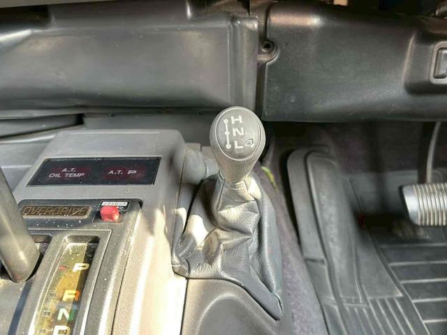 ランドクルーザープラド SXワイドリミテッド 4WD ETC AT カセット 3列シート(9枚目)