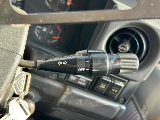 ランドクルーザープラド SXワイドリミテッド 4WD ETC AT カセット 3列シート(11枚目)