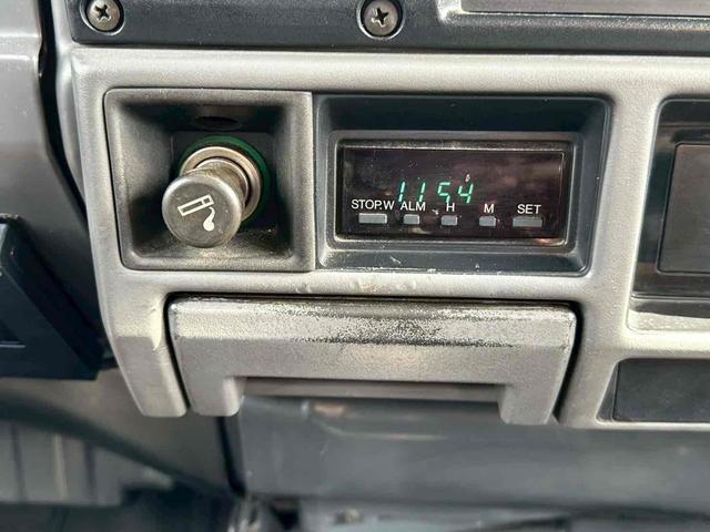 ランドクルーザープラド SXワイドリミテッド 4WD ETC AT カセット 3列シート(27枚目)