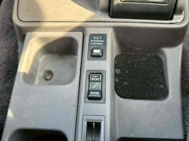 ランドクルーザープラド SXワイドリミテッド 4WD ETC AT カセット 3列シート(29枚目)