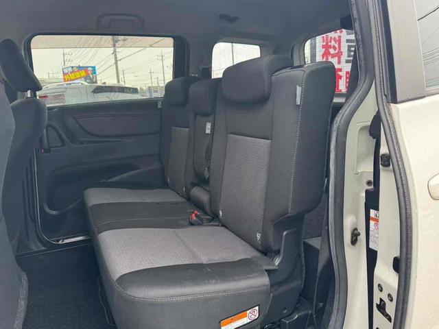 シエンタ ハイブリッド　ファンベースＧ　ＥＴＣ　ナビ　ＴＶ　オートクルーズコントロール　レーンアシスト　衝突被害軽減システム　両側電動スライドドア　オートマチックハイビーム　スマートキー　電動格納ミラー　シートヒーター　ＣＶＴ　ＣＤ（20枚目）