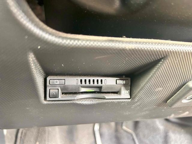 ロッキー プレミアム　ＥＴＣ　バックカメラ　クリアランスソナー　オートクルーズコントロール　レーンアシスト　衝突被害軽減システム　ナビ　ＴＶ　ＬＥＤヘッドランプ　アルミホイール　スマートキー　アイドリングストップ（8枚目）