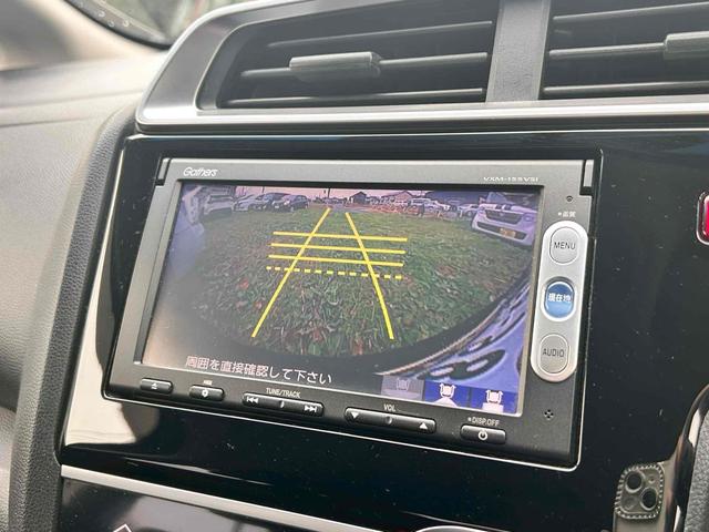 フィット １３Ｇ・Ｆパッケージ　ＥＴＣ　バックカメラ　ナビ　ＴＶ　アルミホイール　スマートキー　アイドリングストップ　ＣＶＴ　盗難防止システム　衝突安全ボディ　ＡＢＳ　ＥＳＣ　ＣＤ　ＤＶＤ再生　ＵＳＢ　Ｂｌｕｅｔｏｏｔｈ　エアコン（14枚目）