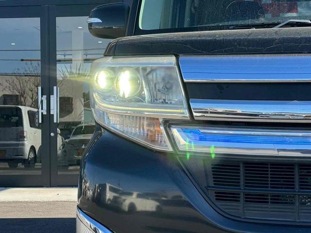 タント カスタムＸ　ＳＡ　バックカメラ　両側スライド・片側電動　ナビ　ＴＶ　衝突被害軽減システム　オートライト　ＬＥＤヘッドランプ　スマートキー　アイドリングストップ　電動格納ミラー　ベンチシート　ＣＶＴ　盗難防止システム（34枚目）