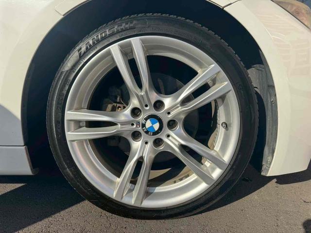 ３シリーズ ３２０ｄツーリング　Ｍスポーツ　ドライブレコーダー　バックカメラ　ナビ　クリアランスソナー　レーンアシスト　アルミホイール　オートライト　パワーシート　スマートキー　アイドリングストップ　ＡＴ　電動リアゲート　ＥＳＣ　ＣＤ　エアコン（5枚目）